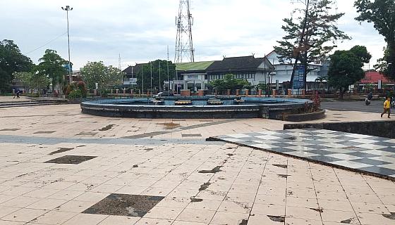 Kawasan Air Mancur Kantor Gubernur Jambi