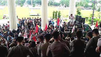 Pendopo Depan Kantor Gubernur
